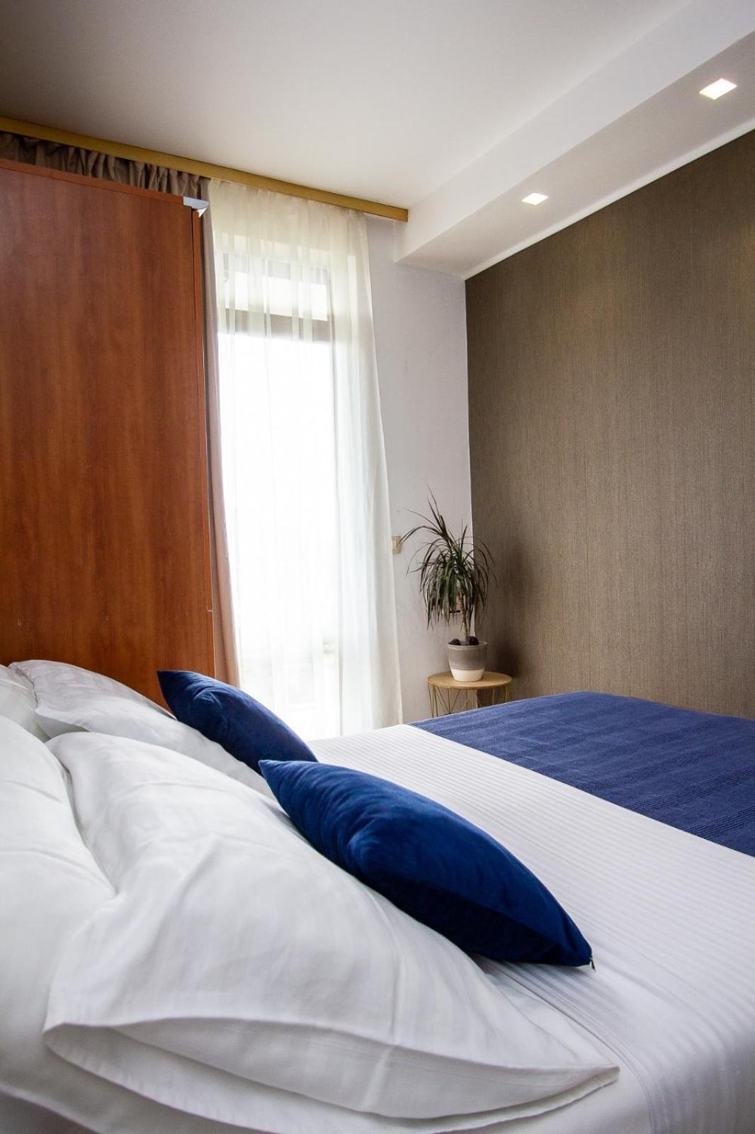 Apartments Ardura Petrovac Екстериор снимка