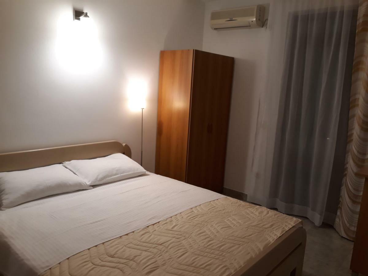 Apartments Ardura Petrovac Екстериор снимка