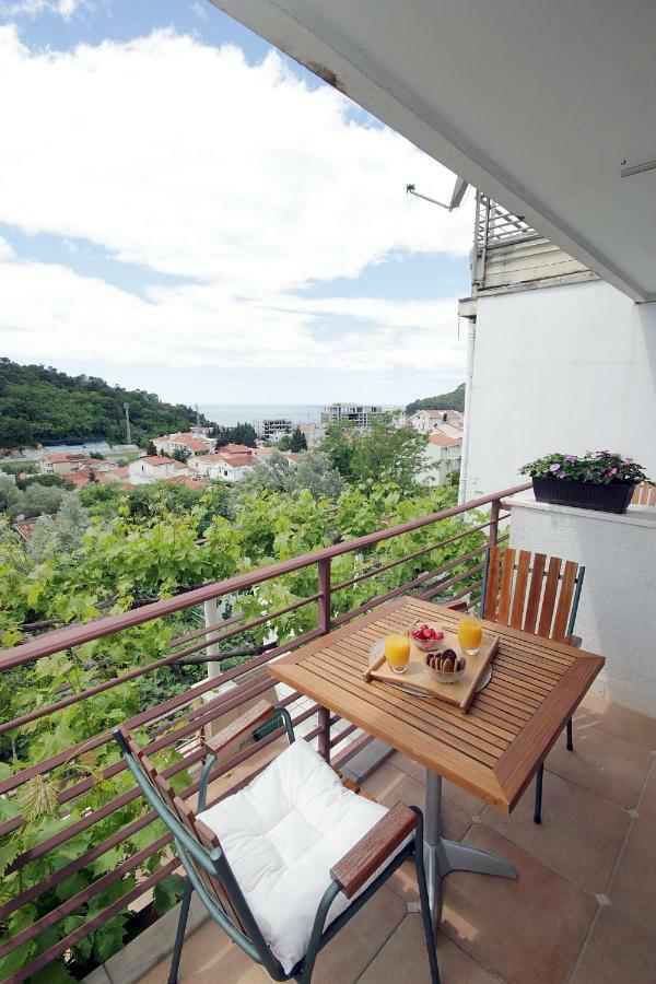 Apartments Ardura Petrovac Екстериор снимка