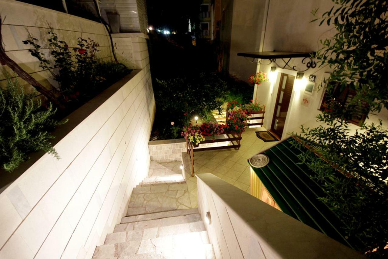 Apartments Ardura Petrovac Екстериор снимка